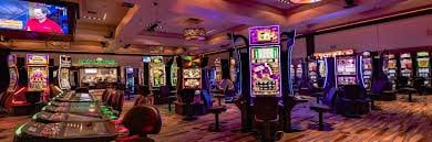 Người dùng Việt Nam trải nghiệm slot online nổ hũ trên thiết bị di động